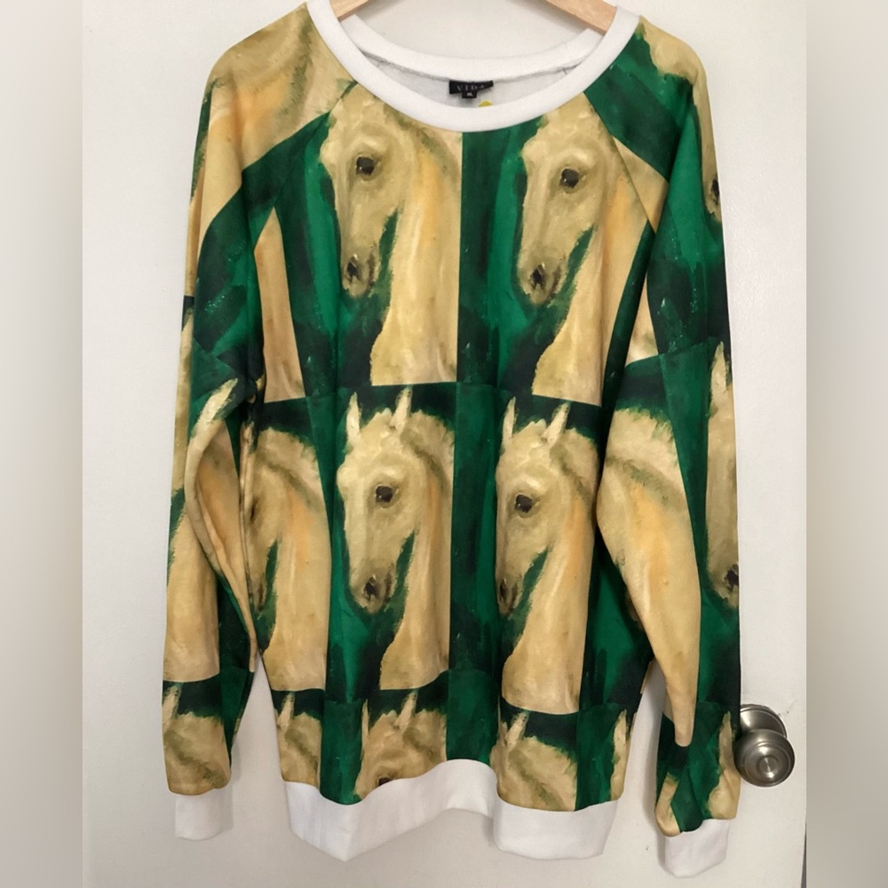 NWOT VIDA Green and Beige Artistic Horse Sweatshirt XL